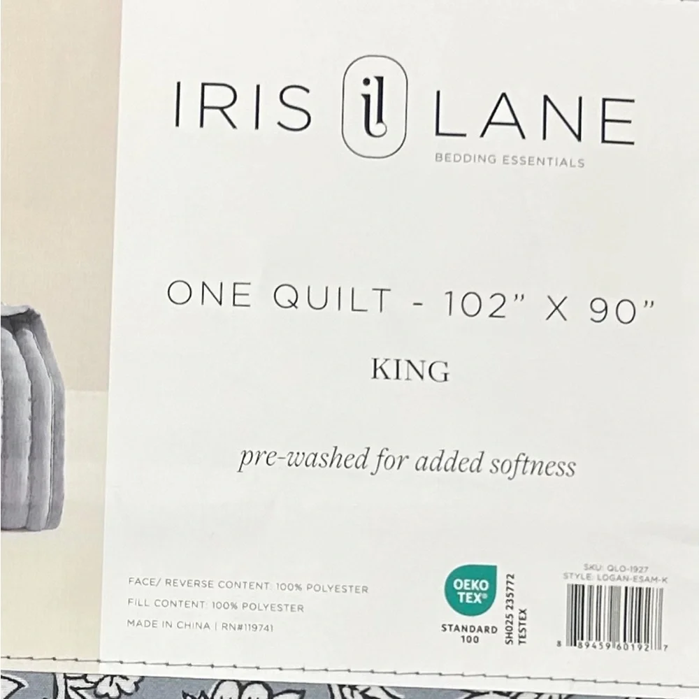 Iris Lane Blue and White Floral King Quilt 102”x90”